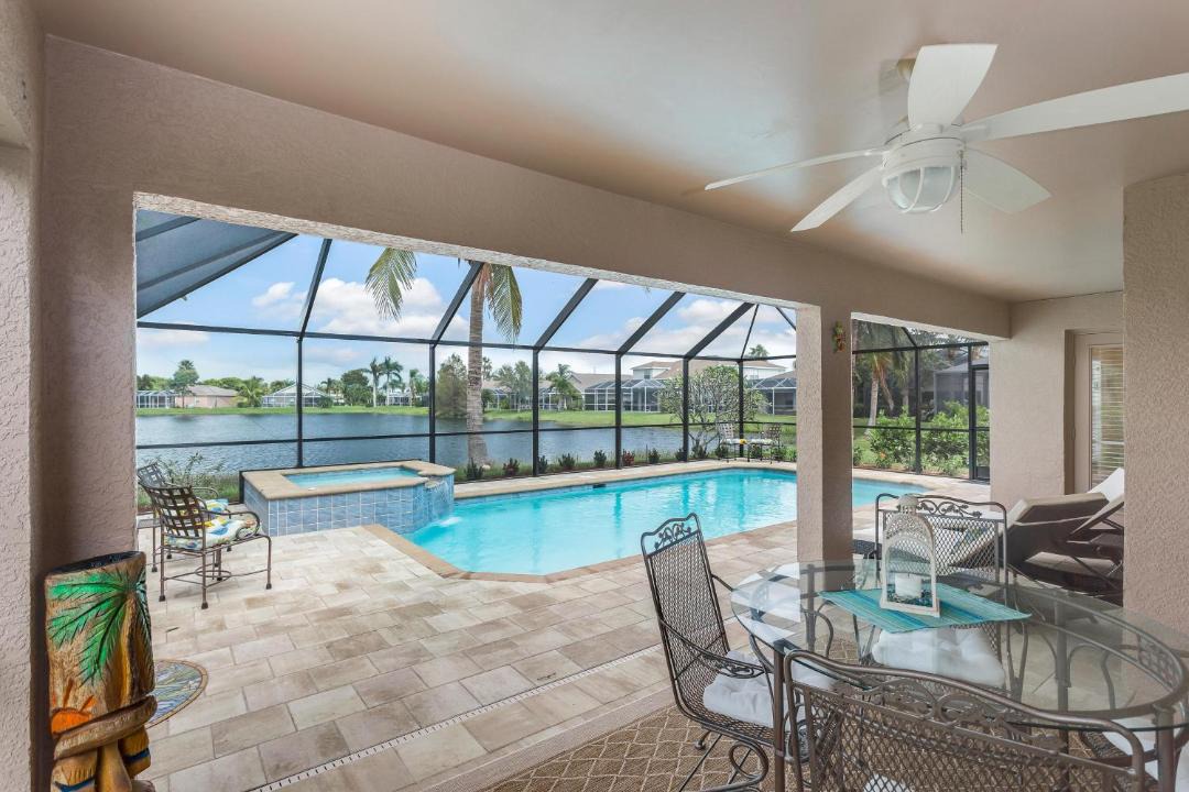 Photo of Patio Balcony in Beachwalk Isles