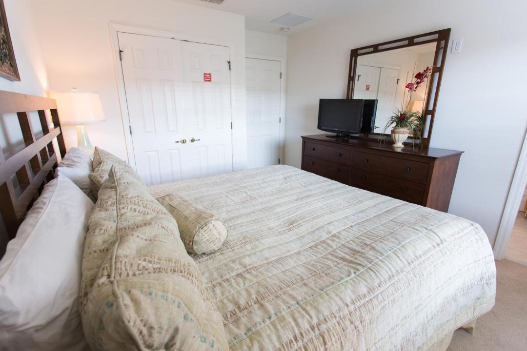 Photo of Bedroom in Regal Palms