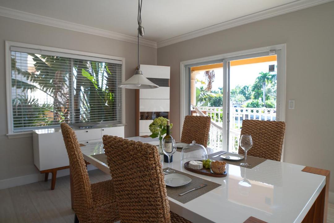 Photo of Livingroom in Hendricks and Venice Isles