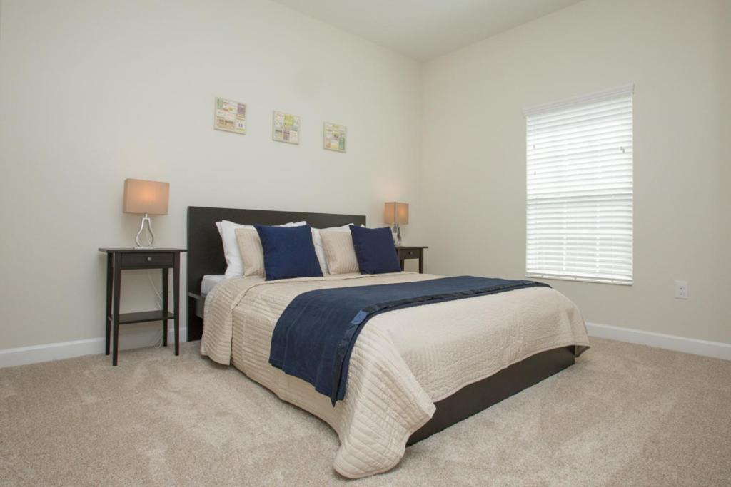 Photo of Bedroom in Davenport