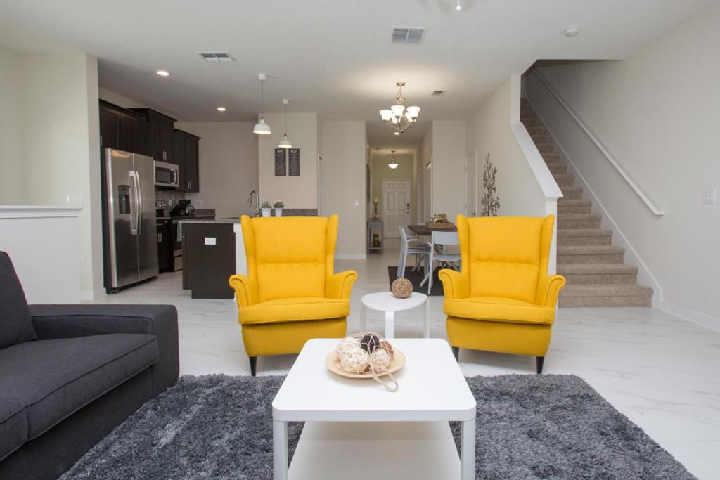 Photo of Livingroom in Davenport