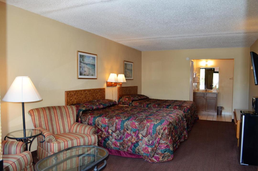 Photo of Bedroom in Tarpon Springs