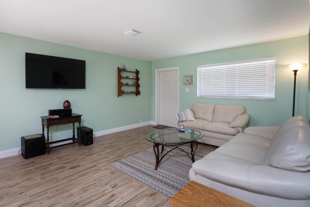 Photo of Livingroom in Iona