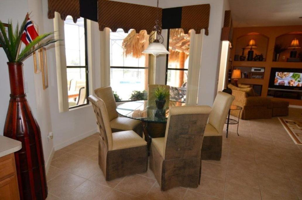Photo of Livingroom in Legacy Park