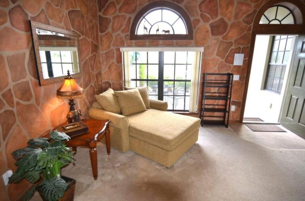 Photo of Livingroom in Legacy Park