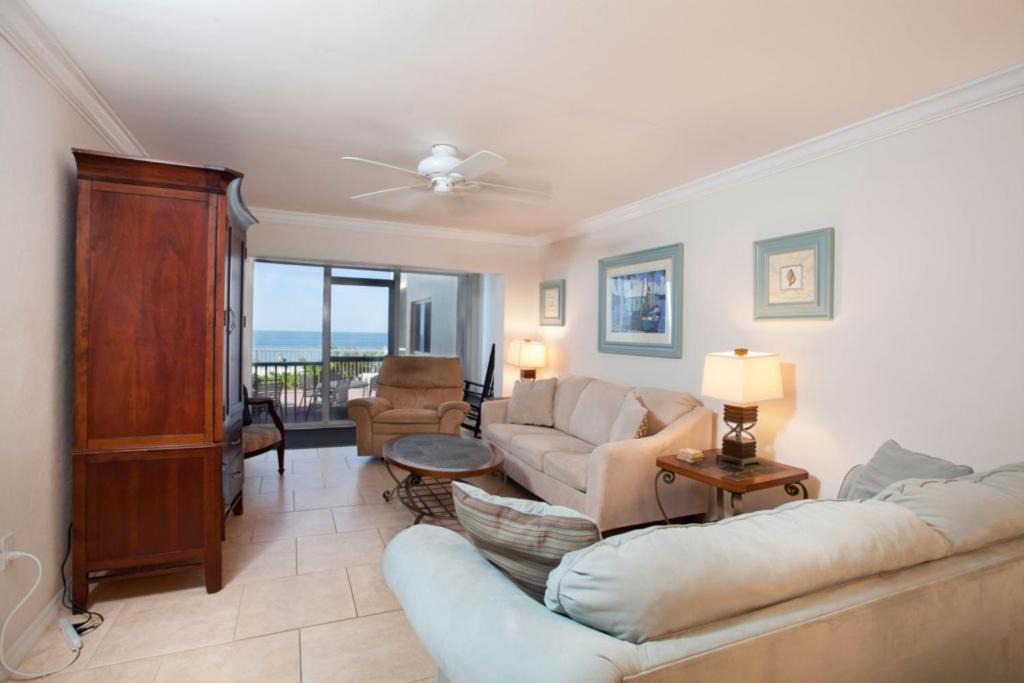 Photo of Livingroom in Bonita Springs