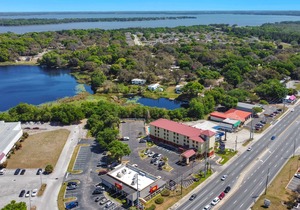Sleep Inn Leesburg Chain of Lakes