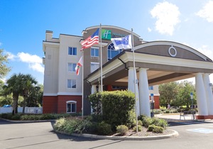 Holiday Inn Express Crystal River, an IHG Hotel