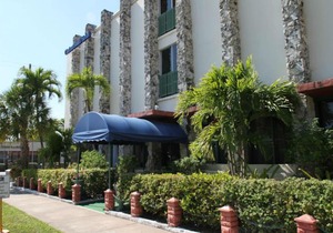 Chateaubleau Hotel