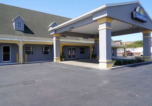 Days Inn by Wyndham Lake City I-75
