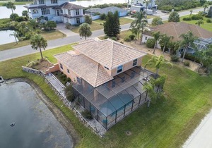 Sunshine Beach, 3 Bedrooms, Private Pool, Wifi, Pet Friendly, Sleeps 8