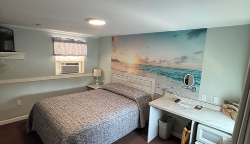 Queen Room