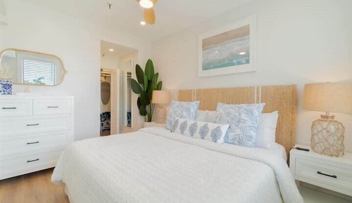 Condo, Tropical Comfort