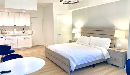 Condo, Tropical Beach Suite 2 Bedroom