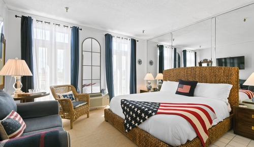 Condo, Tropical Yachting Studio with Juliet Balcony