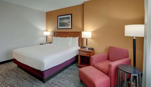Room, 1 King Bed (Upper Floor)