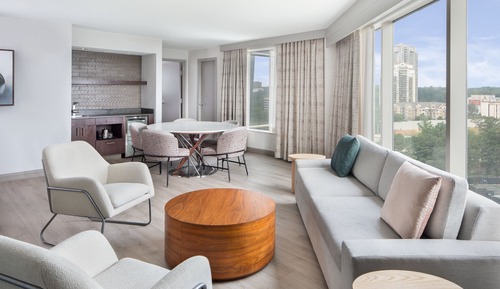 Suite, 1 Bedroom, Lake View