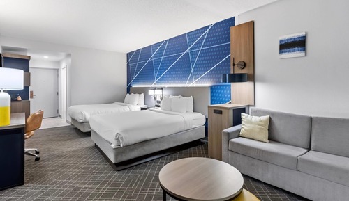 Suite, 2 Queen Beds, Non Smoking