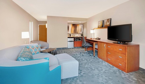 Suite, 1 King Bed