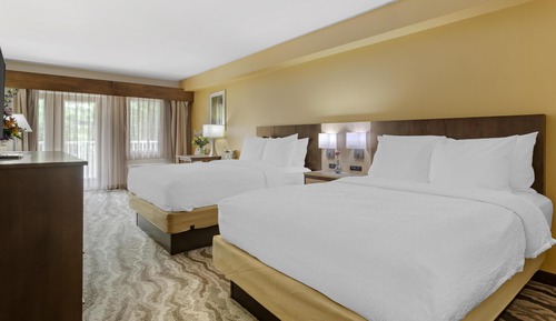 Suite, 2 Queen Beds, Refrigerator & Microwave, River View