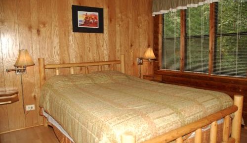 One-Bedroom Cabin