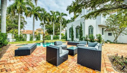 Three-Bedroom Vacation Home 