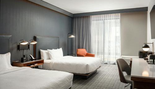 Queen Room with Two Queen Beds and Bathtub - Mobility Access