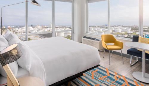Breezy King Room - High Floor