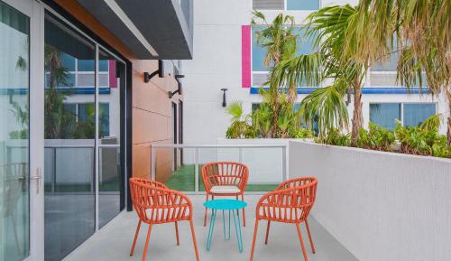 King Room with Balcony and City View