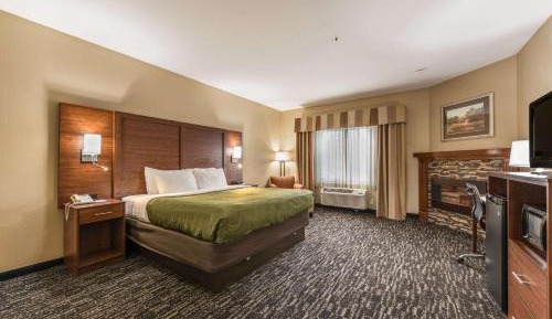 Deluxe King Room - Non-Smoking