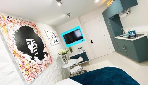 One-Bedroom Apartment