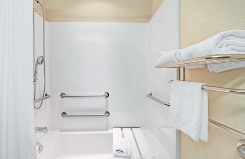 Brooksville Hotel | Microtel Inn & Suites by Wyndham Brooksville