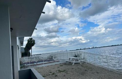 North Bay Village Hostel | Beachside Hostel