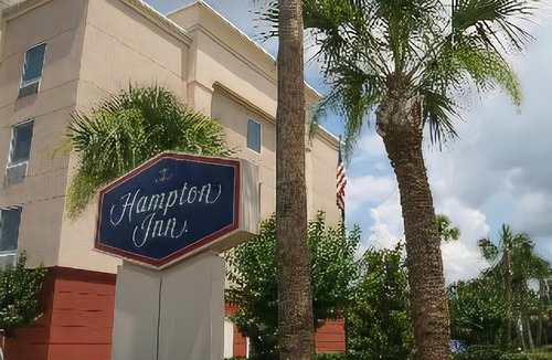 Titusville Hotel | Hampton Inn Titusville/I-95 Kennedy Space Center