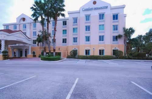Jupiter Hotel | Comfort Inn & Suites Jupiter I-95