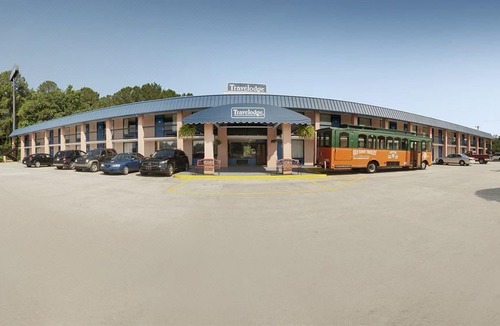 Richmond Hill Hotel | Travelodge by Wyndham Savannah Area/Richmond Hill