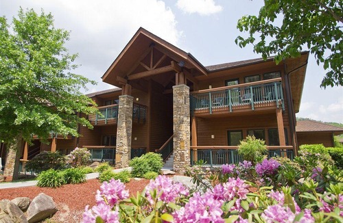 Pittman Center Hotel | Bent Creek Golf Village by Diamond Resorts
