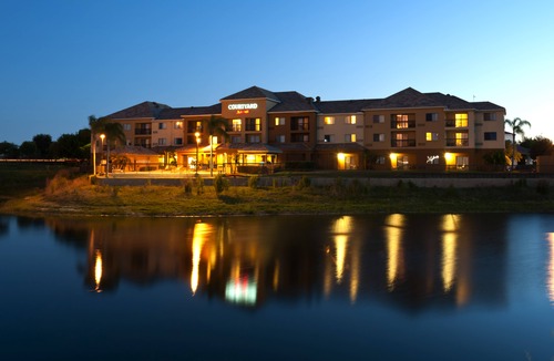 Lake Mary Hotel | Courtyard by Marriott Orlando Lake Mary/North