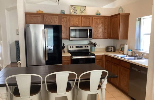 Silver Creek House | Large family vacation home, close to Disney, private pool & spa, newly remodeled