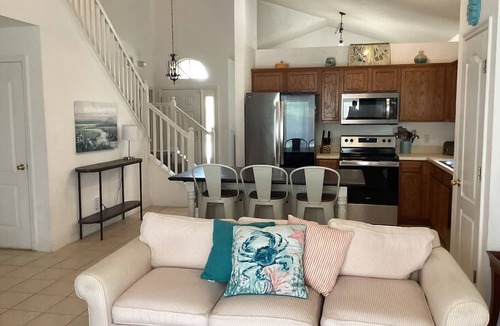 Silver Creek House | Large family vacation home, close to Disney, private pool & spa, newly remodeled