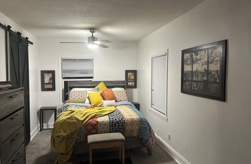 Riverview House | 3-bedroom cottage in beautiful Jacksonville Florida with WiFi, AC, and heating.