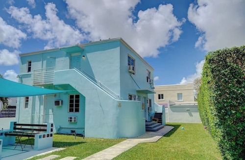 East Little Havana Apartment | Central Cozy Retreat Fully Equipped 1 bedroom