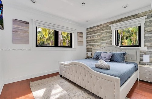 Ludlam House | 5BR Villa in South Miami w/ Pool, Bball Court + More