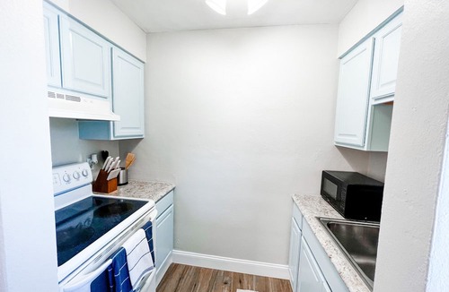 Port Canaveral Condo | Cozy 2B by Port Canaveral