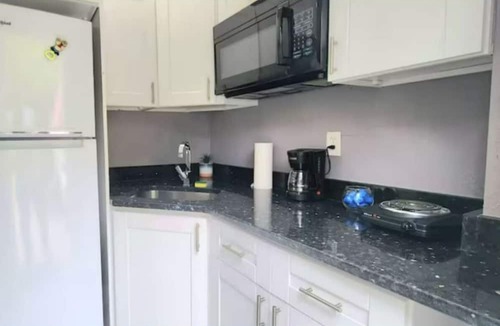 Egypt Lake-Leto Apartment | #13 Tampa Suite ................................................................