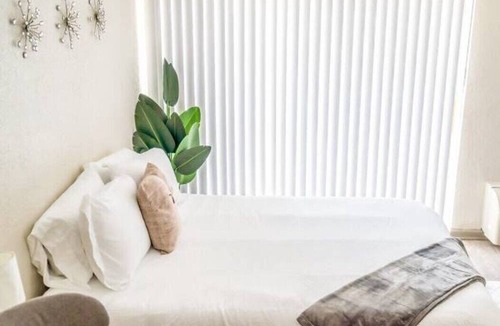 Downtown Chattanooga Apartment | This apartment is a 1 bedroom(s), 1 bathrooms, located in Chattanooga, TN.