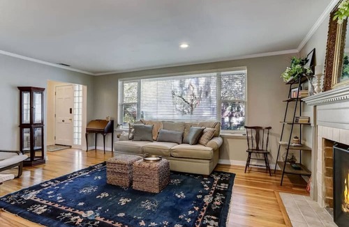 Miramar House | Historic SanMarco Hideaway for 4
