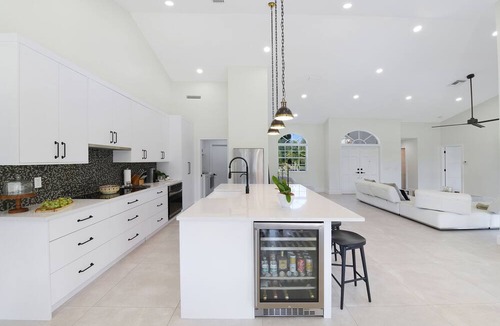 Lake Worth House | Calm Resort Stay Wellington/West Lake Worth