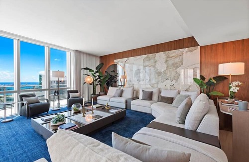 Town Square Condo | 4BR Penthouse, Bay Views, Most Amenities in MIAMI