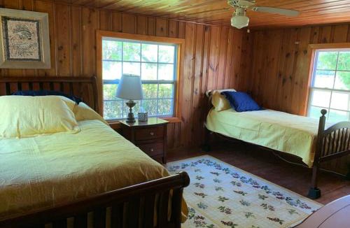 Dunnellon House | Florida Central area farm setting home close to HITS & WEC